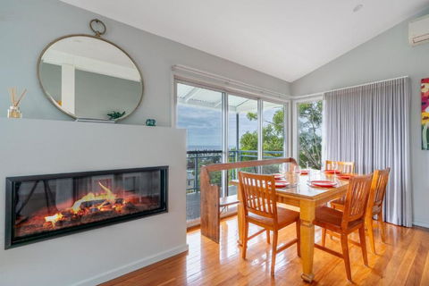 Isabella Ocean Views - Sunshine Coast Guide 2