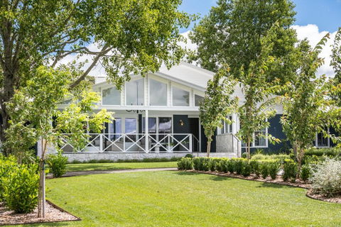Isca House, Exeter, NSW - Sunshine Coast Guide 3