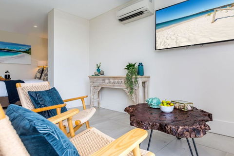 Ishtar Apartment 3- Luxury Studio - Sunshine Coast Guide 3