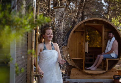 Island Alive Guest House - Sunshine Coast Guide 0