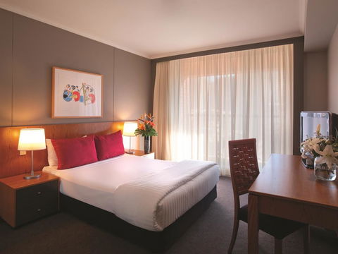 Adina Apartment Hotel Sydney Town Hall - Sunshine Coast Guide 2