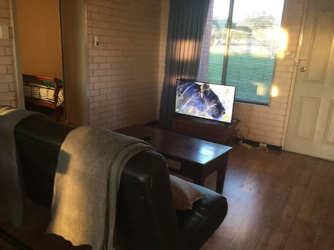 Affordable Apartment Close To City And Beaches - Sunshine Coast Guide 2