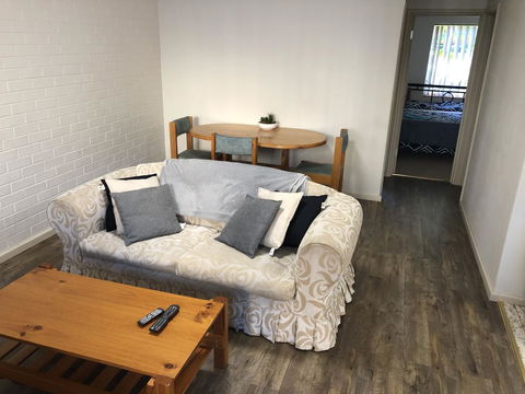 Affordable Comfortable Inglewood Apartment+Pool - Sunshine Coast Guide 2