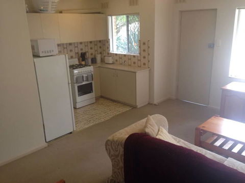 Affordable Comfortable Inglewood Apartment+Pool - Sunshine Coast Guide 0