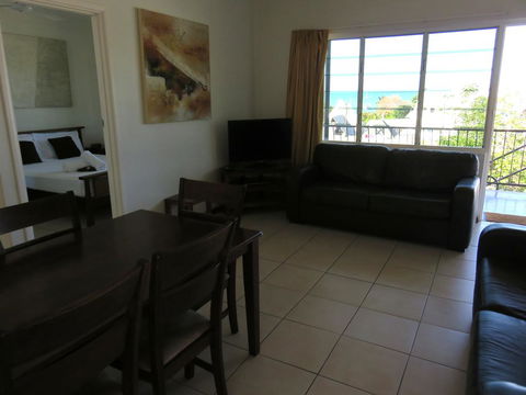 Airlie Beach Apartments - Sunshine Coast Guide 1