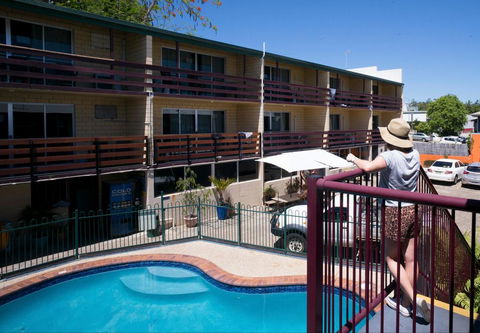 Airlie Beach YHA - Sunshine Coast Guide 0