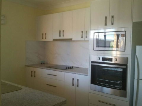 Akuna, Unit 8, 112-116 Little Street - Sunshine Coast Guide 2