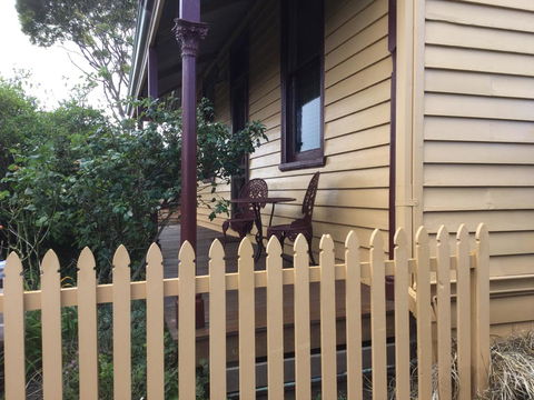 Albion Cottage - Sunshine Coast Guide 2