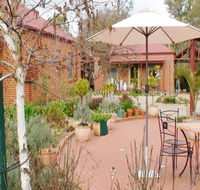 Albury Cottages - Sunshine Coast Guide