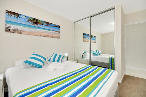 Alex Beach Apt Bilgola4 - Sunshine Coast Guide 2