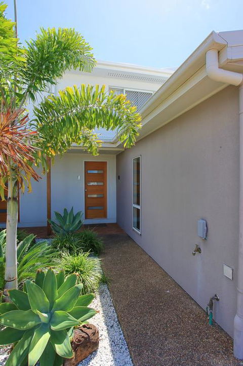 Alexandra Apartments - Sunshine Coast Guide 3
