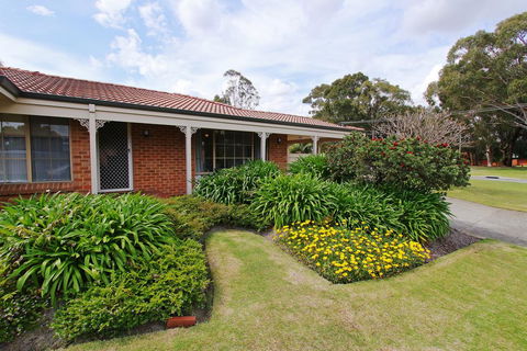 Alexandra Villa - Sunshine Coast Guide 2