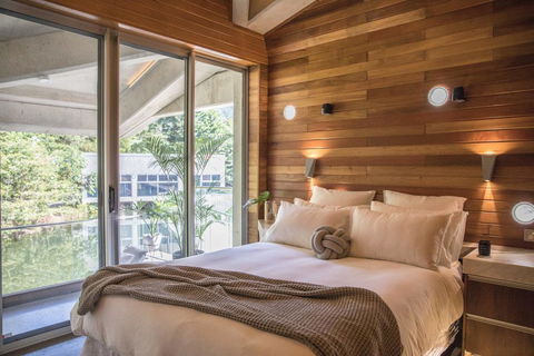 Alkira Award Winning Luxury Beachfront Rainforest Holiday House - Sunshine Coast Guide 1