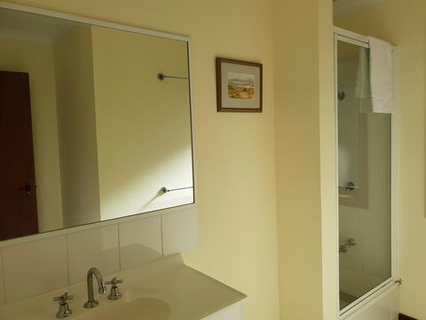 Alkira Inverloch Heights - Sunshine Coast Guide 2