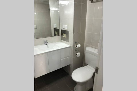 All In 500 Aud Weekly Beachfront The STRAND Studio Apartment - Sunshine Coast Guide 1