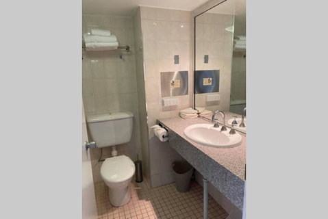 All In 500 Aud Weekly Beachfront The STRAND Studio Apartment - Sunshine Coast Guide 2