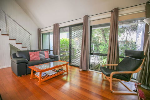 Allambie Cottages - Villa 2 - Sunshine Coast Guide 1