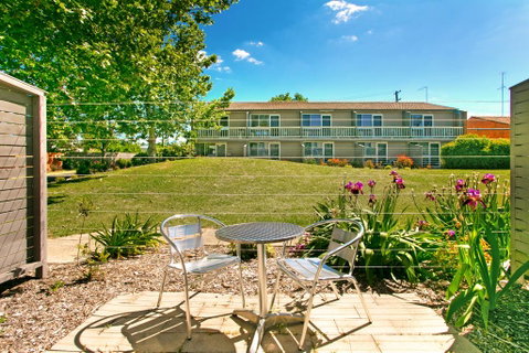 Alloggio Bathurst (previously Bathurst Apartments) - Sunshine Coast Guide 0