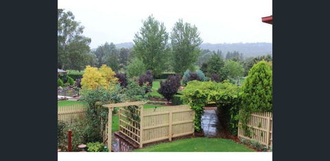 Allora Lodge Bed And Breakfast - Sunshine Coast Guide 3