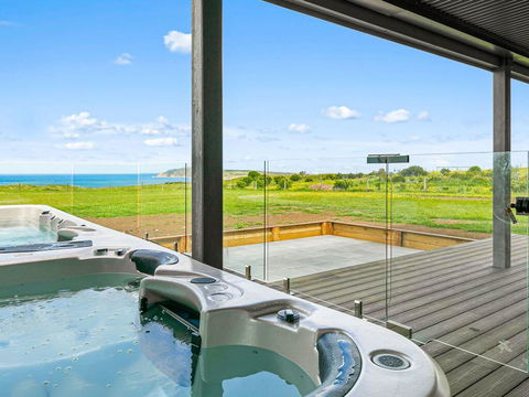 Alonda - Sunshine Coast Guide 2