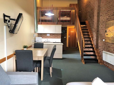 Alpine Gables 33 - Sunshine Coast Guide 2
