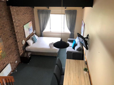 Alpine Gables 33 - Sunshine Coast Guide 0