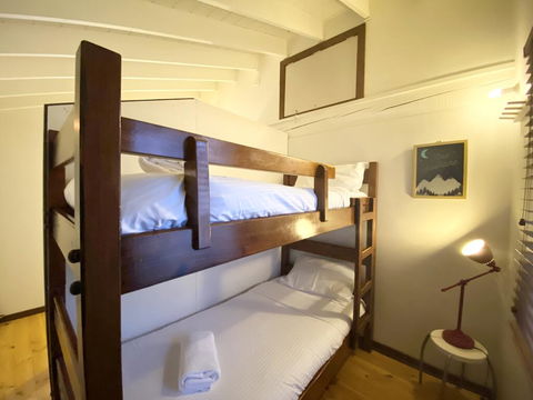 Alpine Retreat - Sunshine Coast Guide 2