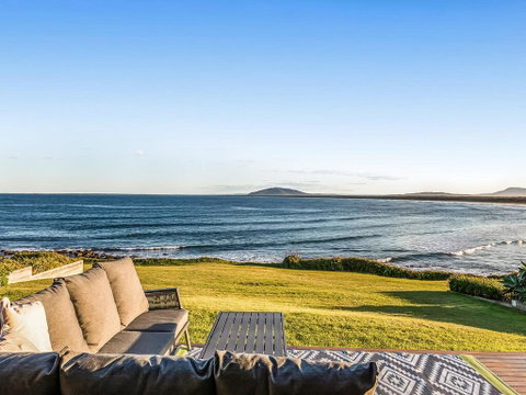 Amaroo - Sunshine Coast Guide 2