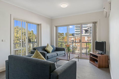 Amazing Accommodations: St Kilda - Sunshine Coast Guide 0