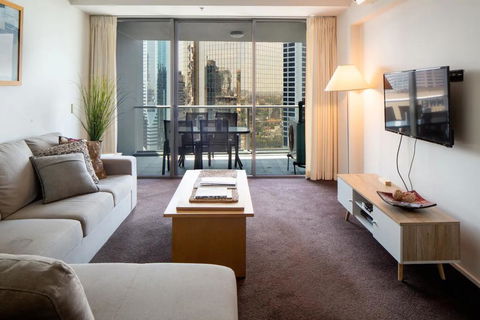Amazing Brisbane CBD 2 Bedroom Apartment With River Views - Sunshine Coast Guide 0