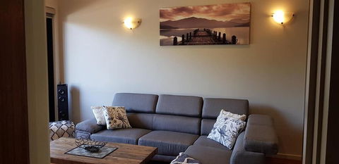 Anchorage Apartments - Sunshine Coast Guide 2