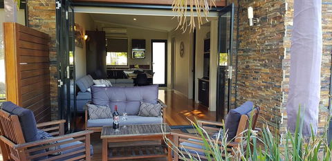 Anchorage Apartments - Sunshine Coast Guide 1