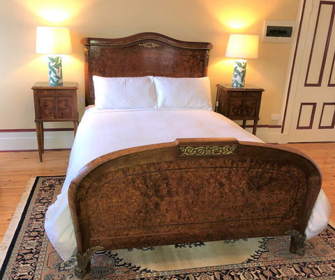 Annesley House - Sunshine Coast Guide 1