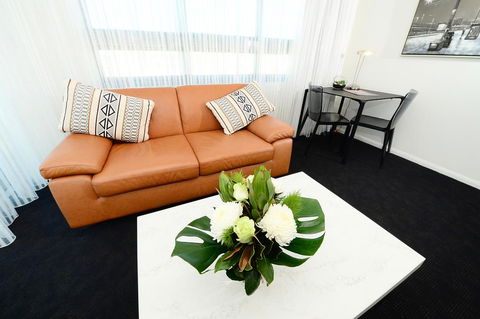 Apartments @ 79 Goondoon - Sunshine Coast Guide 3