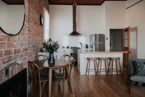 Apartments On Belmore -The Ferguson - Sunshine Coast Guide 0