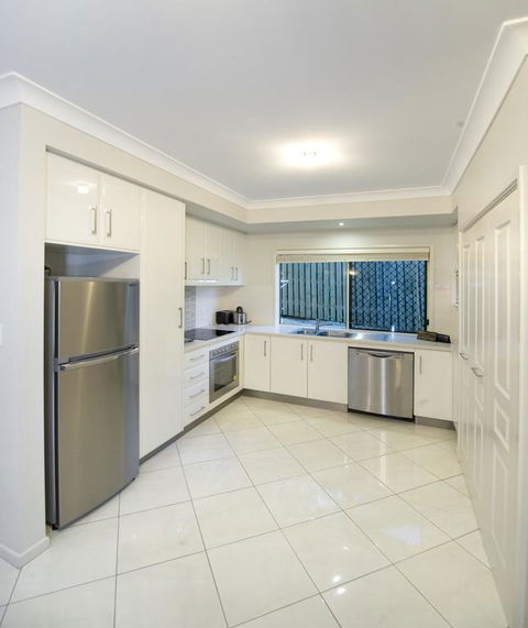 Apartments On Palmer - Sunshine Coast Guide 3