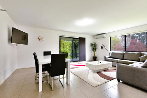 Apex Park Holiday Apartments - Sunshine Coast Guide 0