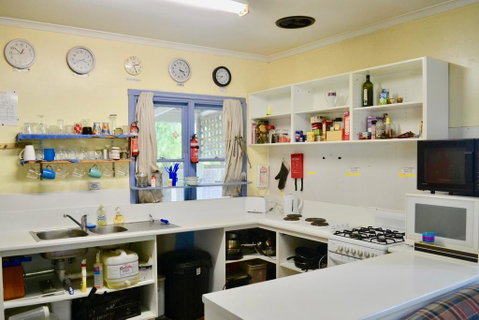 Apollo Bay Backpackers - Sunshine Coast Guide 3