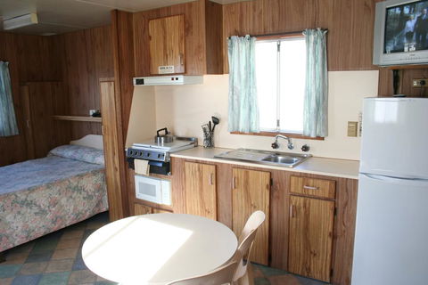 Apollo Bay Holiday Park - Sunshine Coast Guide 2