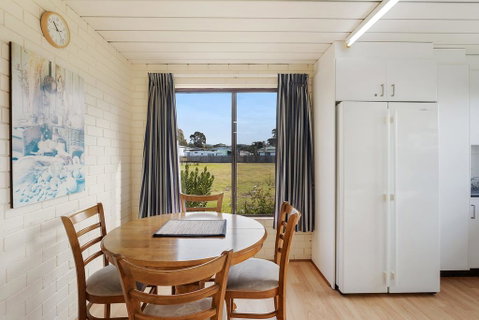 Apollo Unit 25 - Sunshine Coast Guide 3