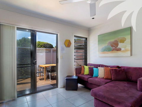 Aqua Apartment #3 - Sunshine Coast Guide 3