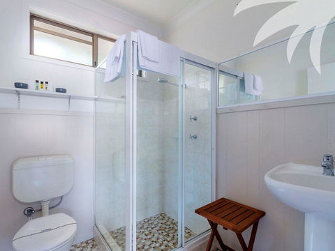 Aqua Apartment #4 - Sunshine Coast Guide 2