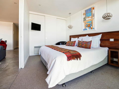 AQUA MIST PENTHOUSE - Sunshine Coast Guide 2