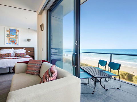 AQUA MIST PENTHOUSE - Sunshine Coast Guide 1