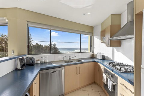 Aqua Shores Award Winning Apartment - Sunshine Coast Guide 1