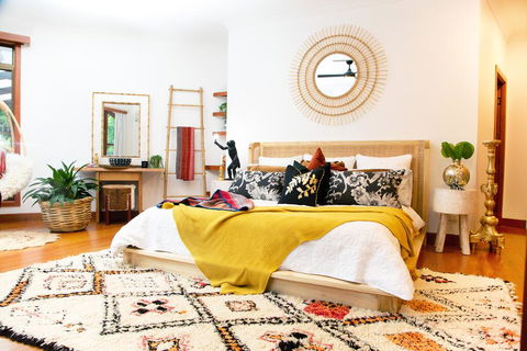 Aquila Retreat Mansion - Sunshine Coast Guide 1