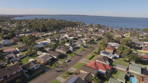 Arlington Beach House - Sunshine Coast Guide 1