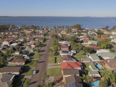 Arlington Beach House - Sunshine Coast Guide 2