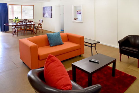 Armidale Motel - Sunshine Coast Guide 1