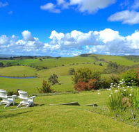 Arnold House - Sunshine Coast Guide